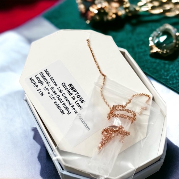 ❤️PENDING FANCY SWAP❤️ - Picture 3 of 3